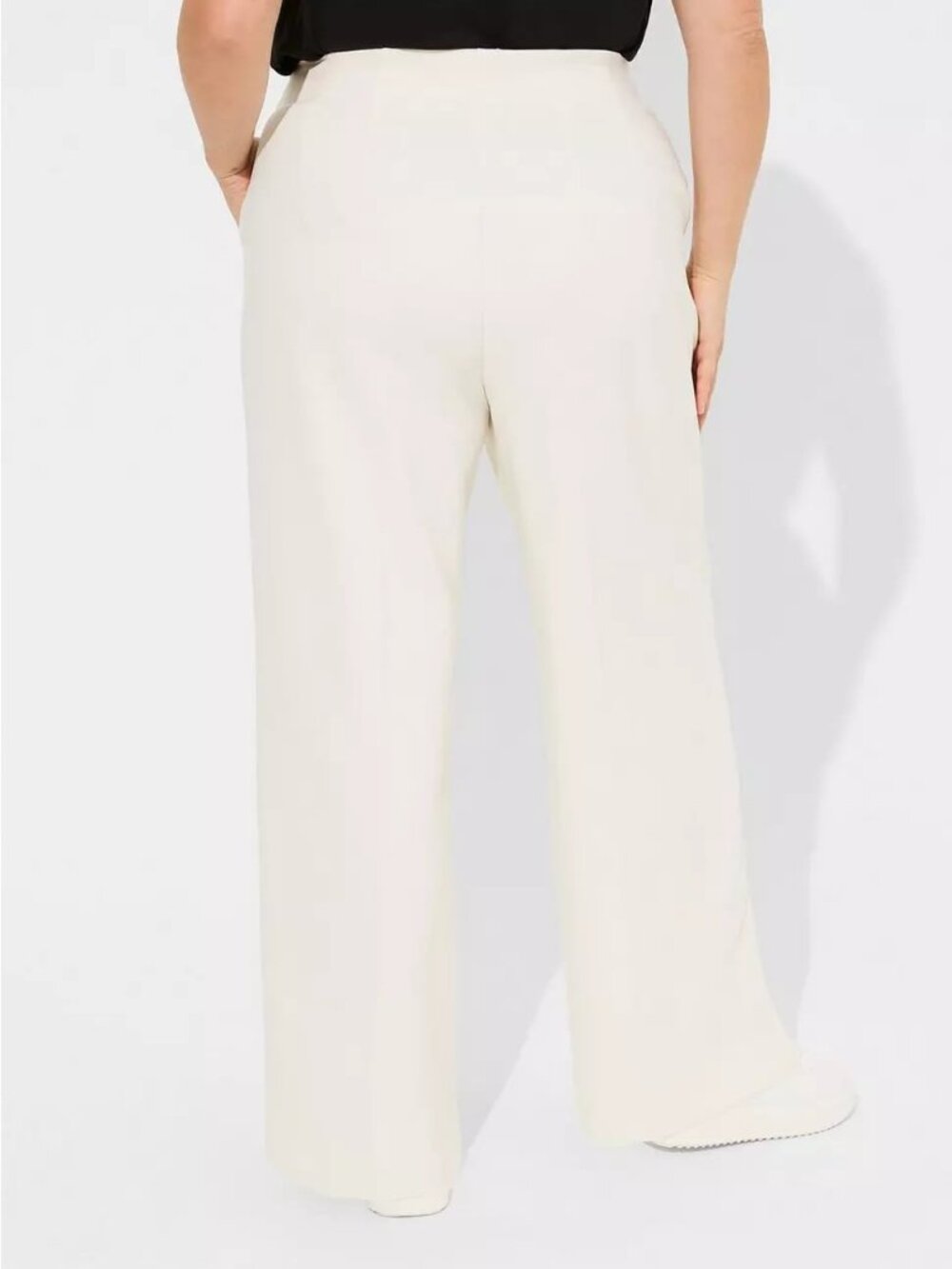 Torrid Studio Refined Crepe Pull‑On Wide‑Leg Pant — White — Size 2T